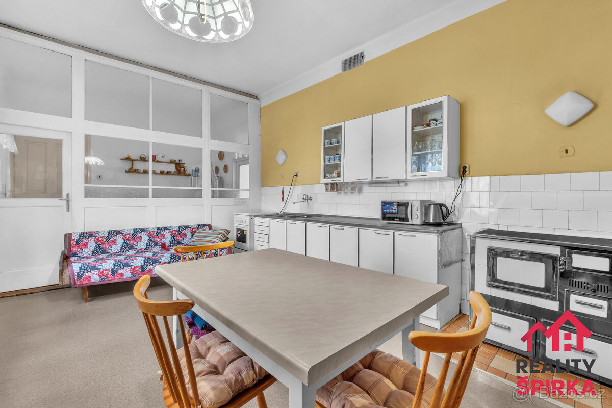 Prodej RD 5+1, CP 5.677 m², Jaroměřice - 8