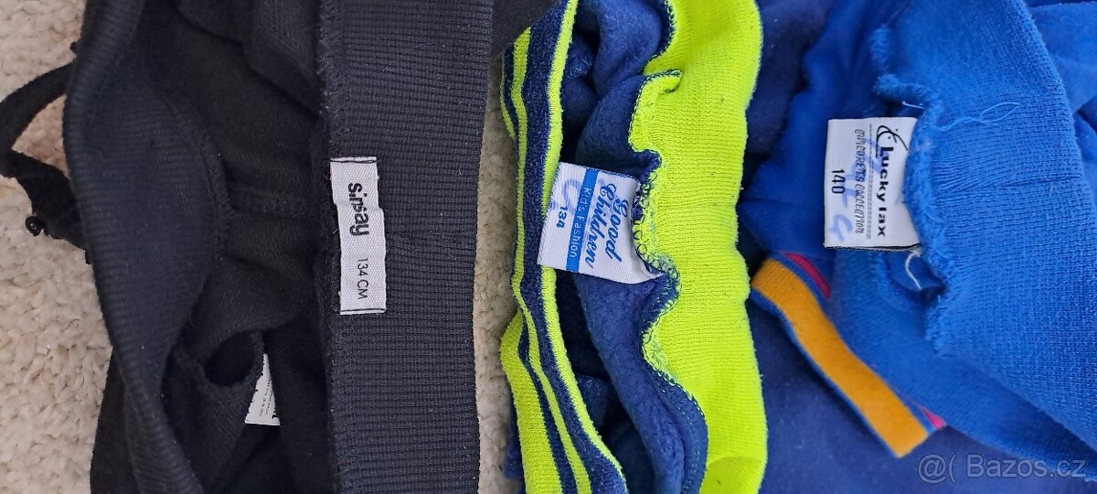 4x tepláky vel. 134 - 8