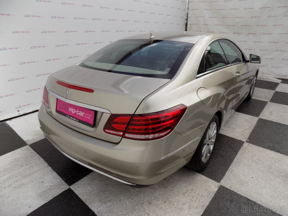 Mercedes-Benz Třídy E 220d Coupé/Full-Led/NAVI/ - 8