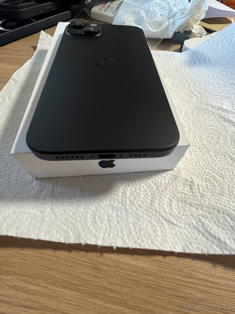 Apple IPhone 15 Plus, 128gb černá. Dobrý Stav - 8
