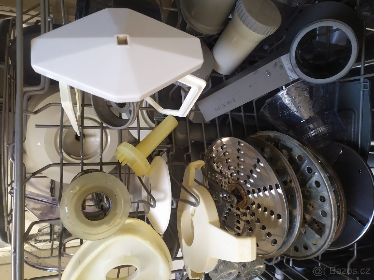 Kuchyňský retro robot - 8