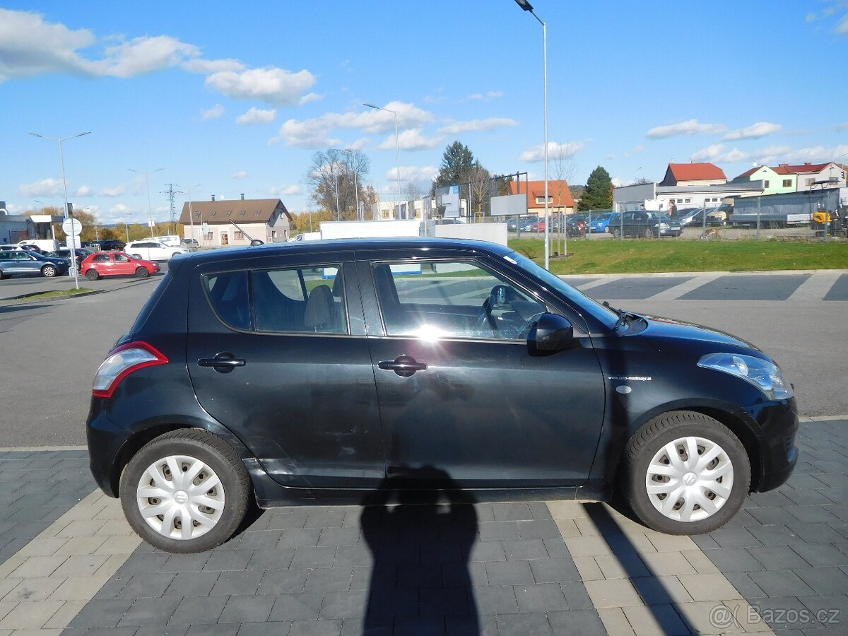 Suzuki Swift 1.2i Sport, 66 kW, Klima - 8