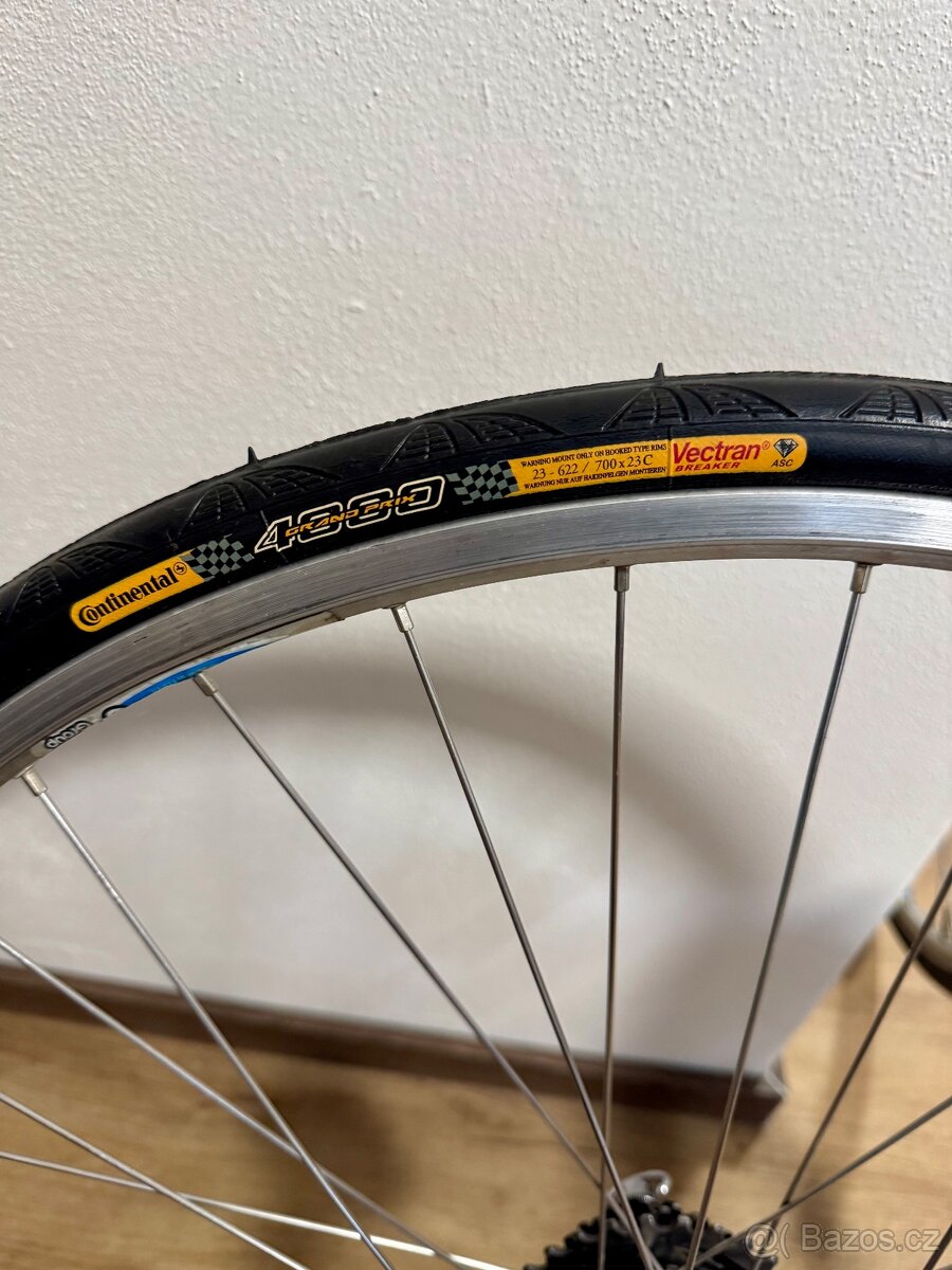 Zapletená kola Campagnolo - 8