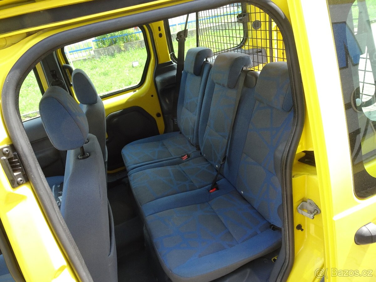 Ford Transit Connect 1.8 TDCi 5.míst - 8