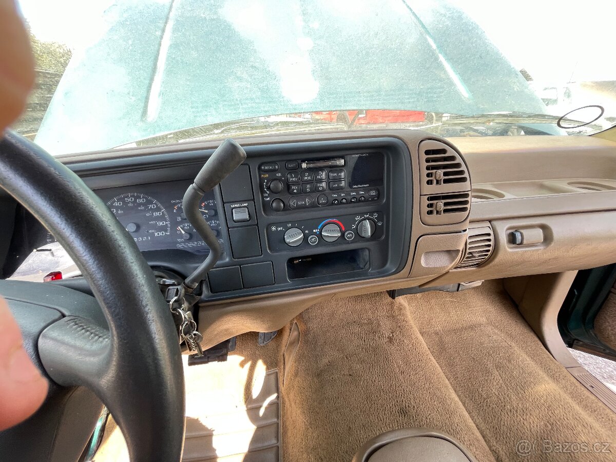 Chevy pick up 2500 gmc Chevrolet - 8