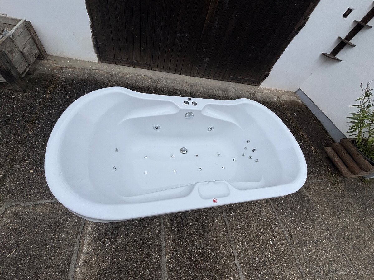 PRODÁM HYDROMASÁŽNÍ VANU - 8