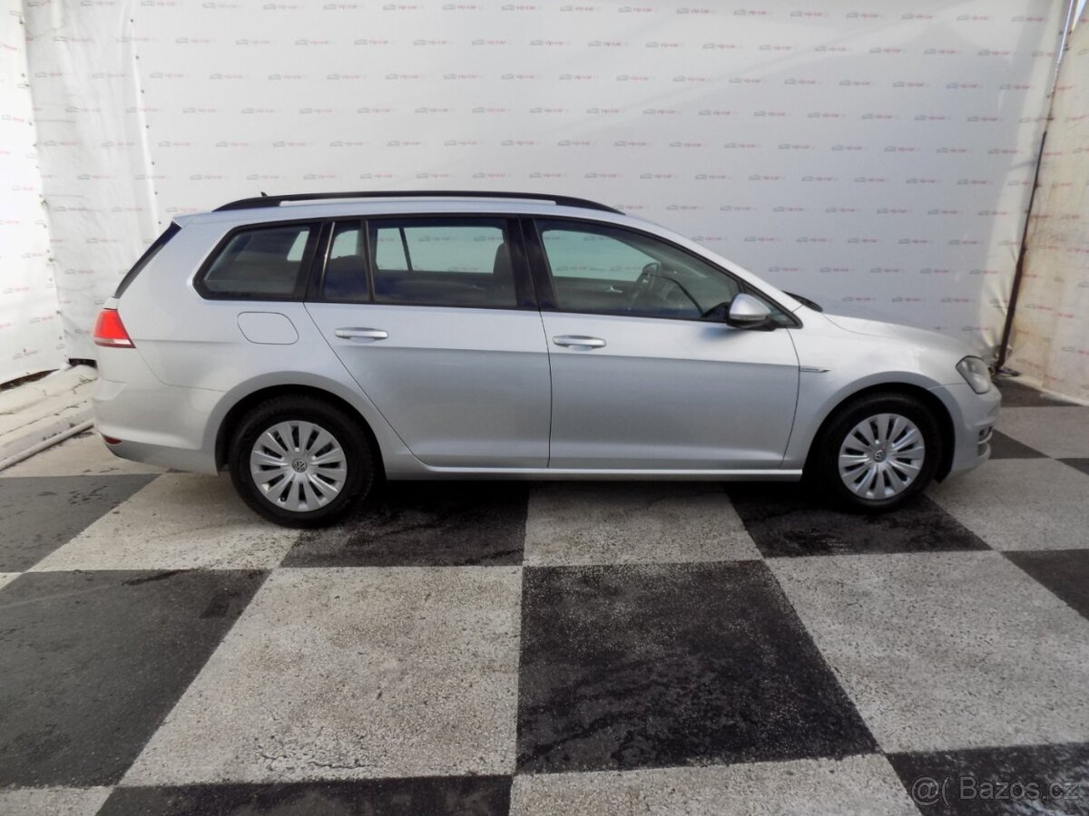 Volkswagen Golf 1.6TDI/1.Majitel/Klimatizace/ - 8
