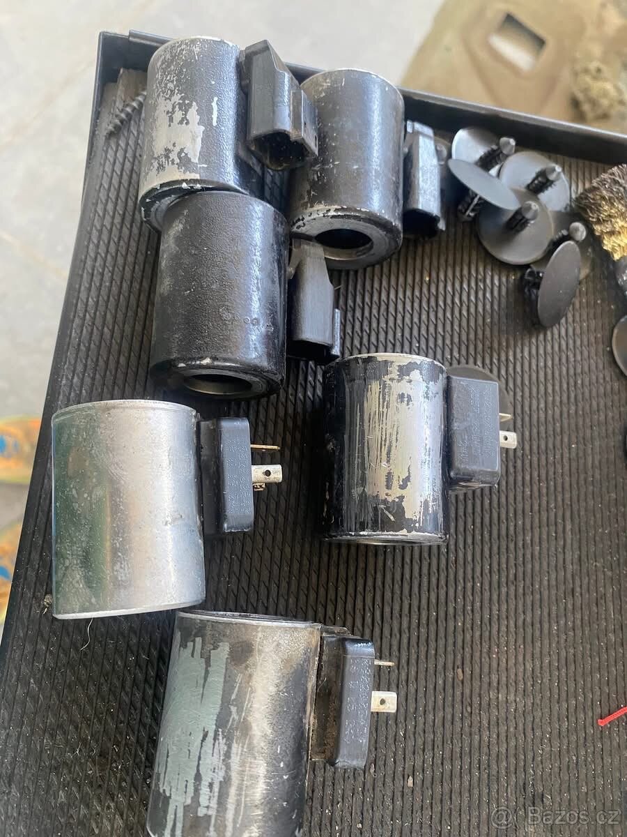 Náhradní díly John Deere, Ponsse, Rotne, Komatsu - 8