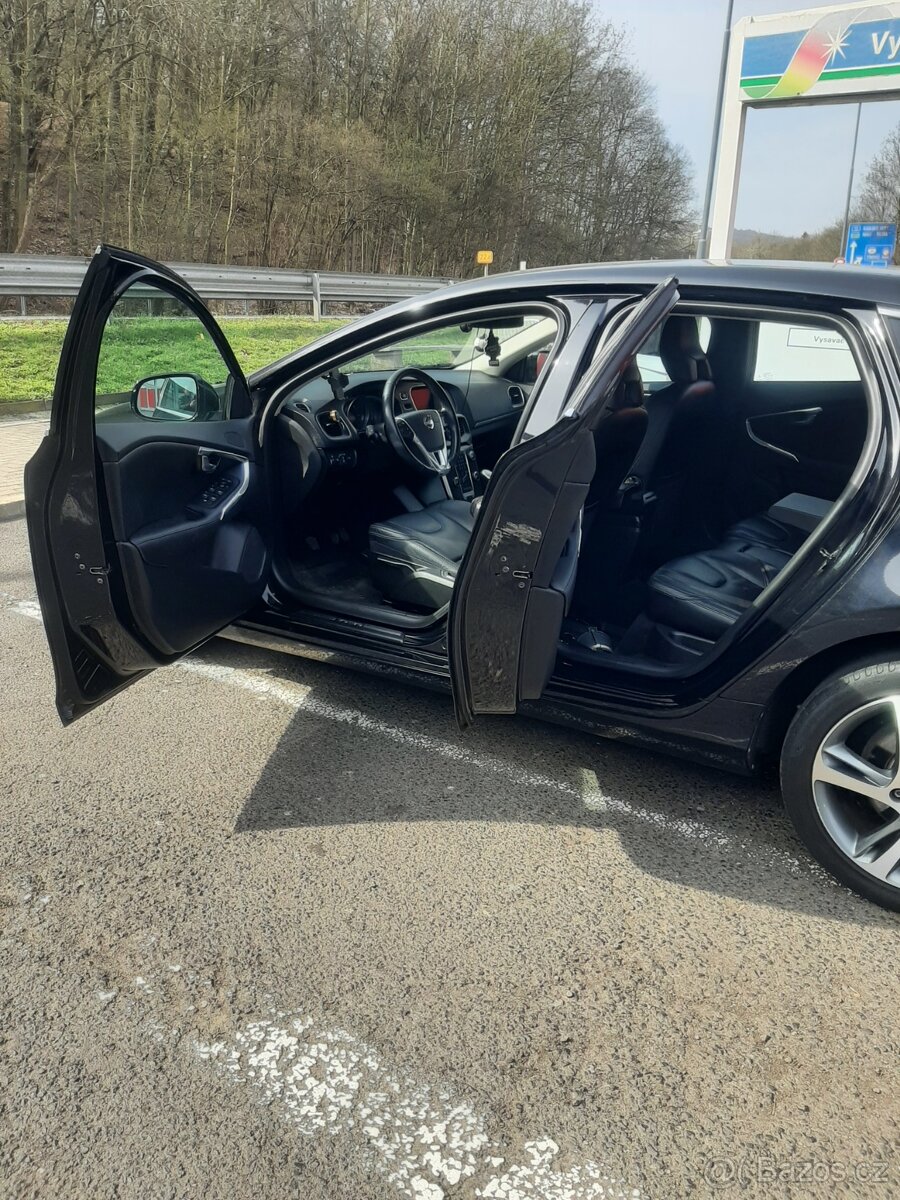 Volvo V40 D2 1.6.tdi 83 kw - 8