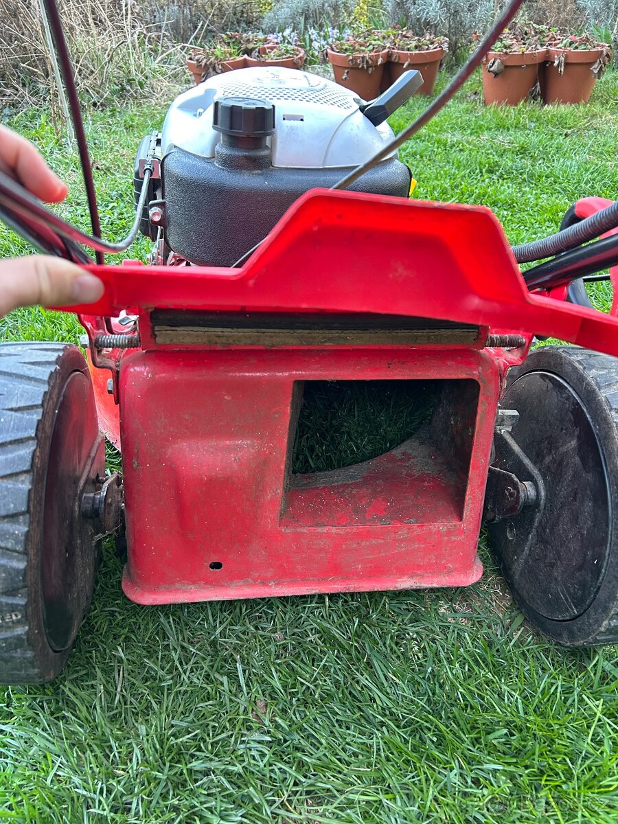 Motorová sekačka s elektrickým startérem - 8