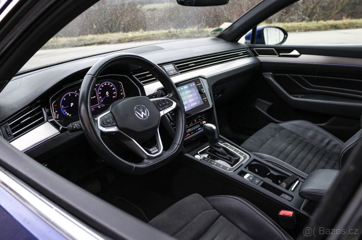 Volkswagen Passat Variant 2.0 TDI EVO Elegance DSG - 8