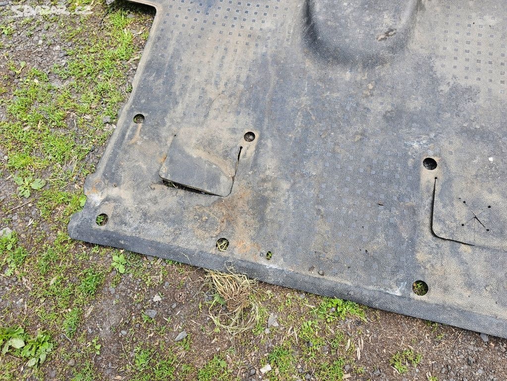 Gumová podlaha VW T5 T5.1 - 8