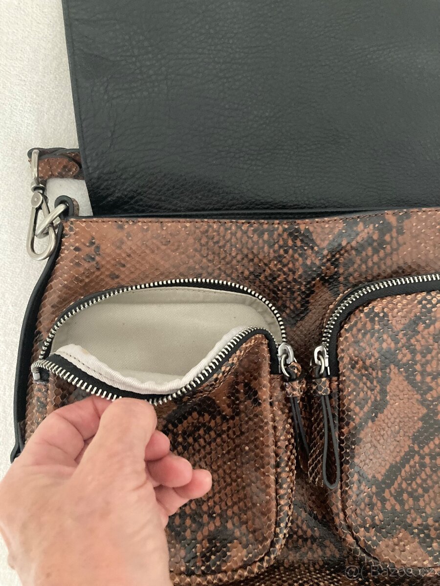 Coccinelle kožená kabelka - 8