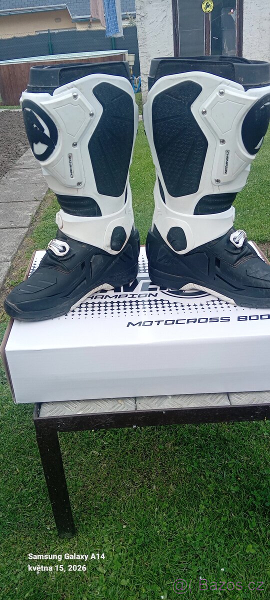 Motokrosové Boty raven 46 - 8