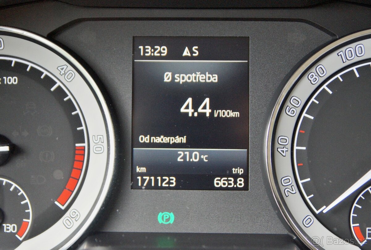 ŠKODA SUPERB - 8