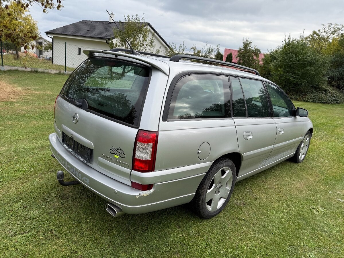 OPEL OMEGA KOMBI 2,2 - 8