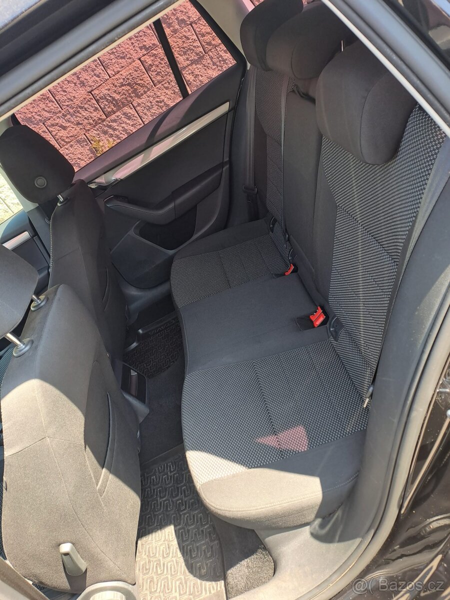 Prodám Škoda Octavia 3 combi 2.0 TDI - 8