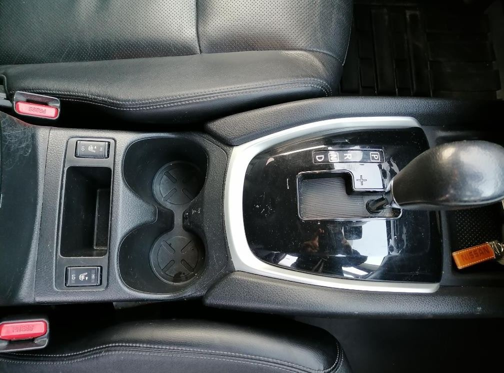 Nissan X-Trail 1.6 dCi Tekna Xtronic - 8