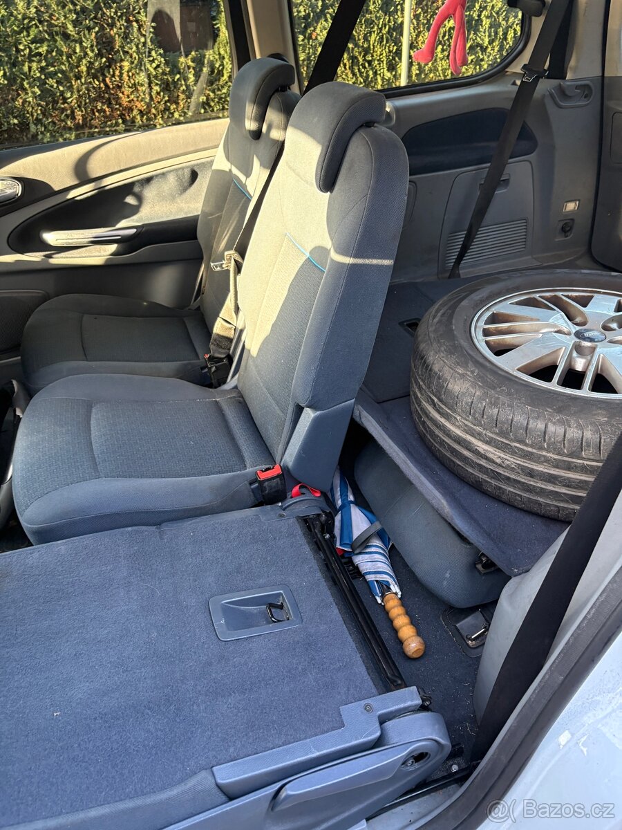 Ford GALAXY - 8