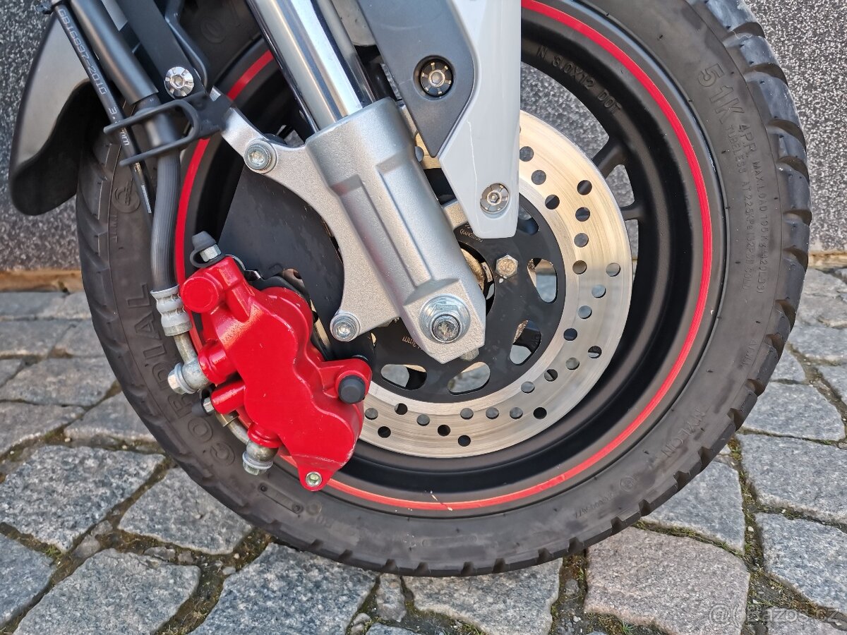 Benelli Tnt 125 - 8