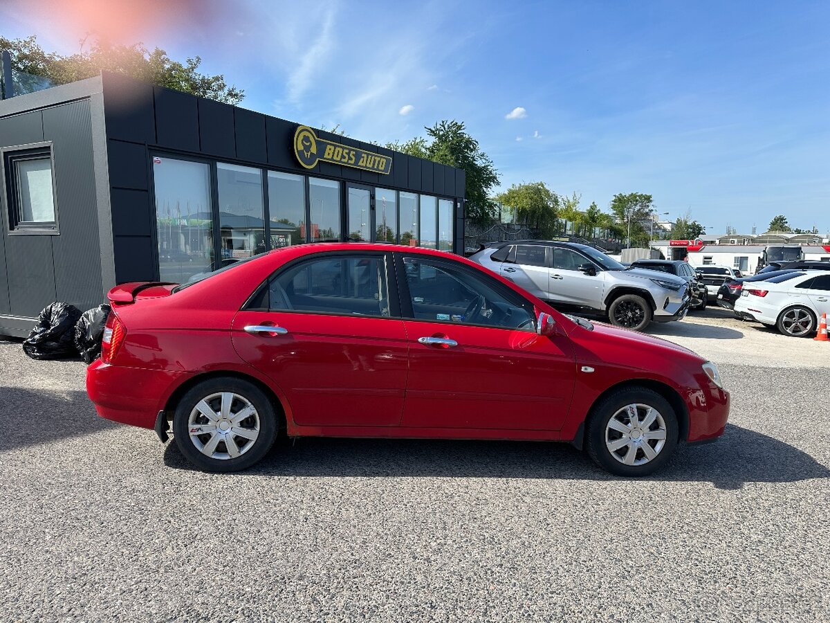 Kia Cerato 2004 - 8