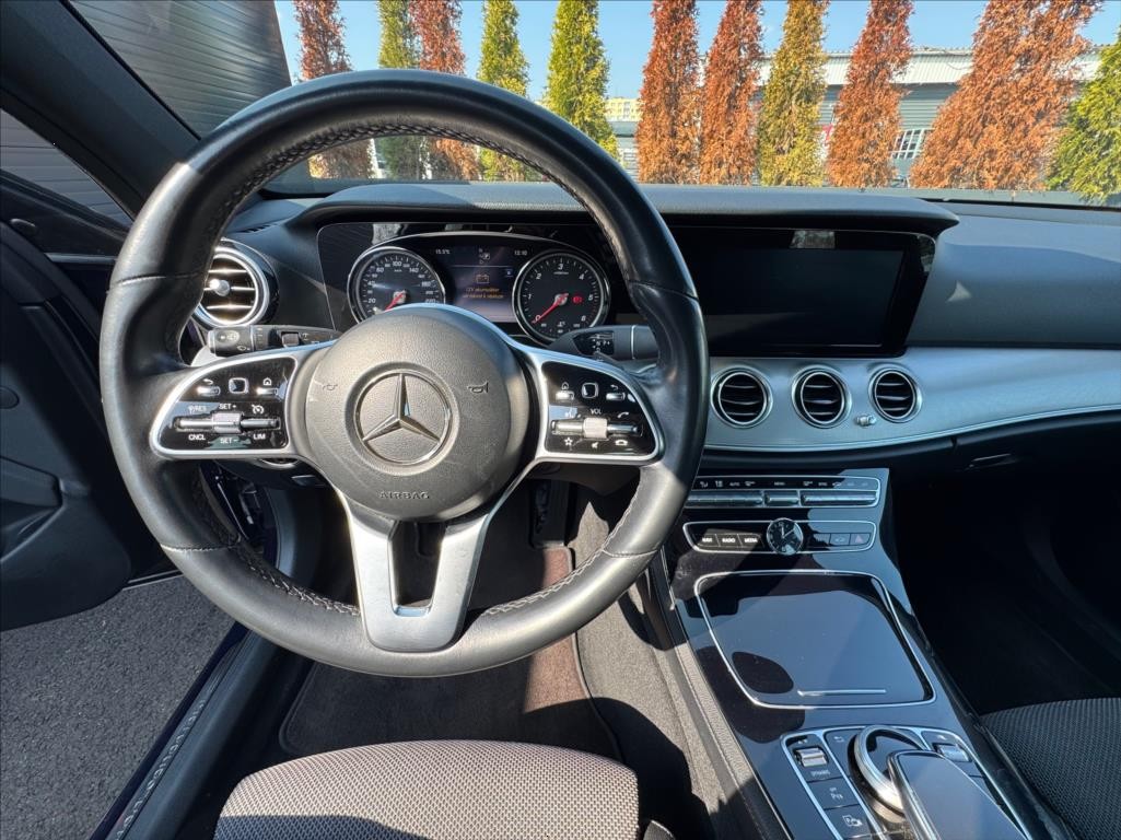 Mercedes-Benz Třídy E 2,0 (2019) - 8