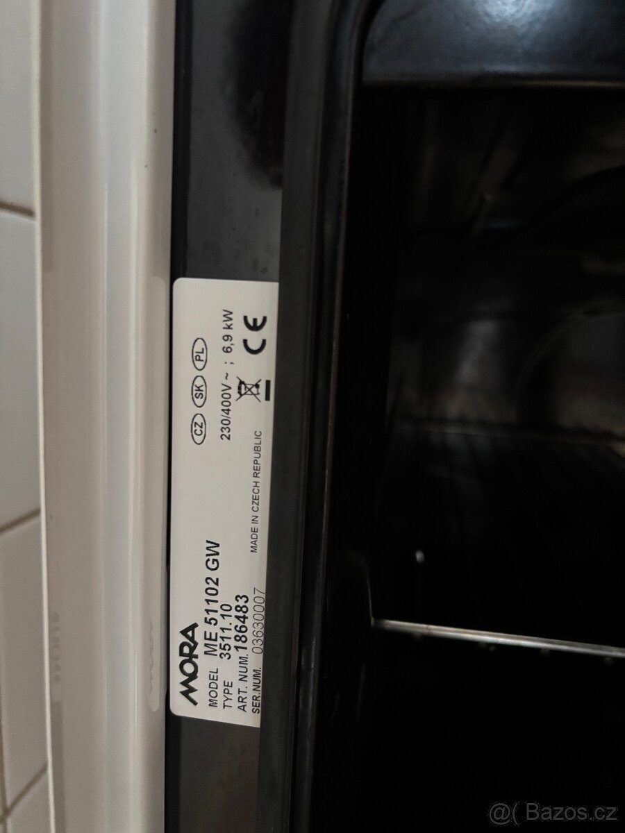 Elektrický Sporák Mora + doplňky - 8
