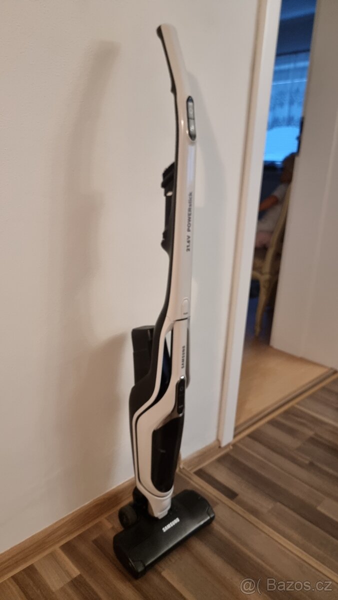 Aku tyčový vysavač Samsung - 8