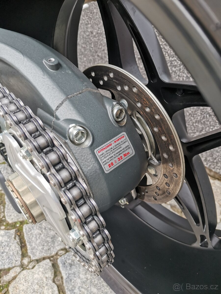 Mv Agusta Brutale R 1090 - 8