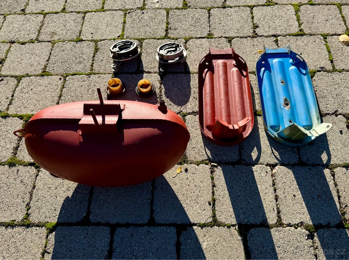 Jawa 50 Jawetta , Stadion - díly - 8