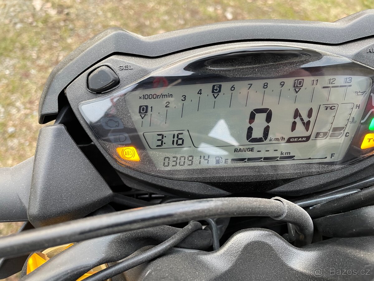 Suzuki GSX-S1000 - 8