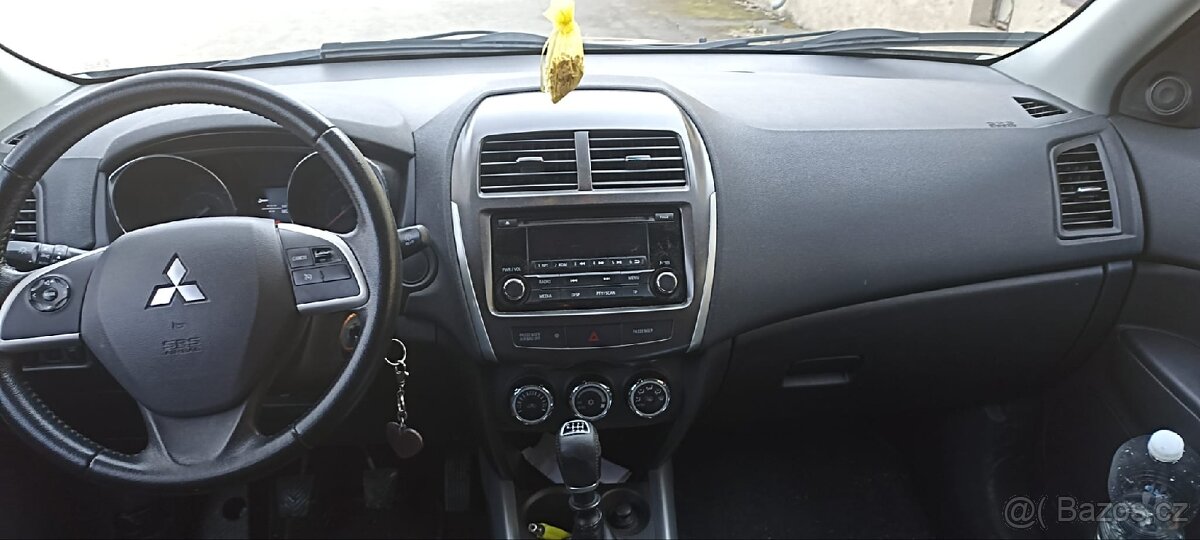 Mitsubishi ASX - 8