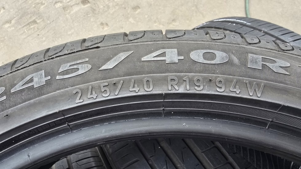 Letní pneu 245/40/19 Pirelli - 8