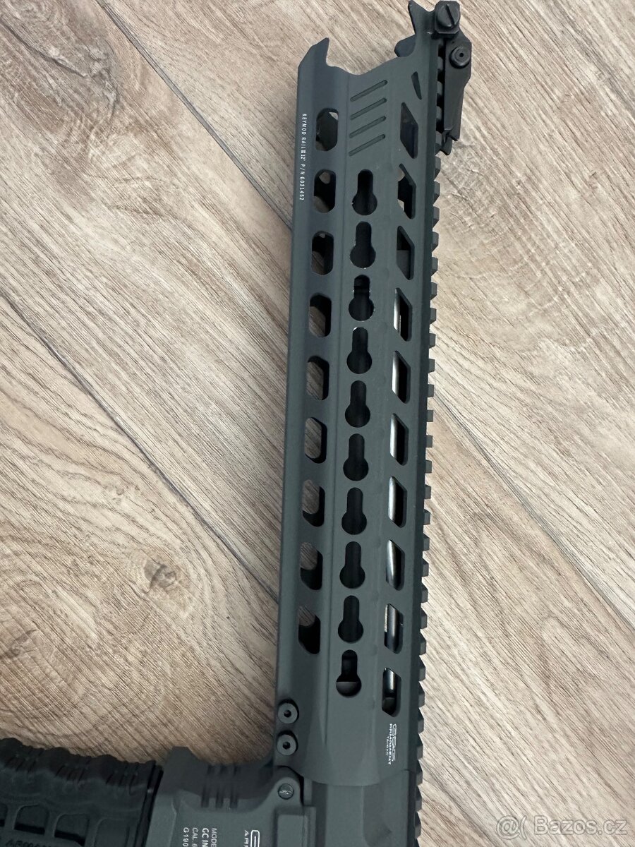 Prodám airsoft G&G predátora - 8