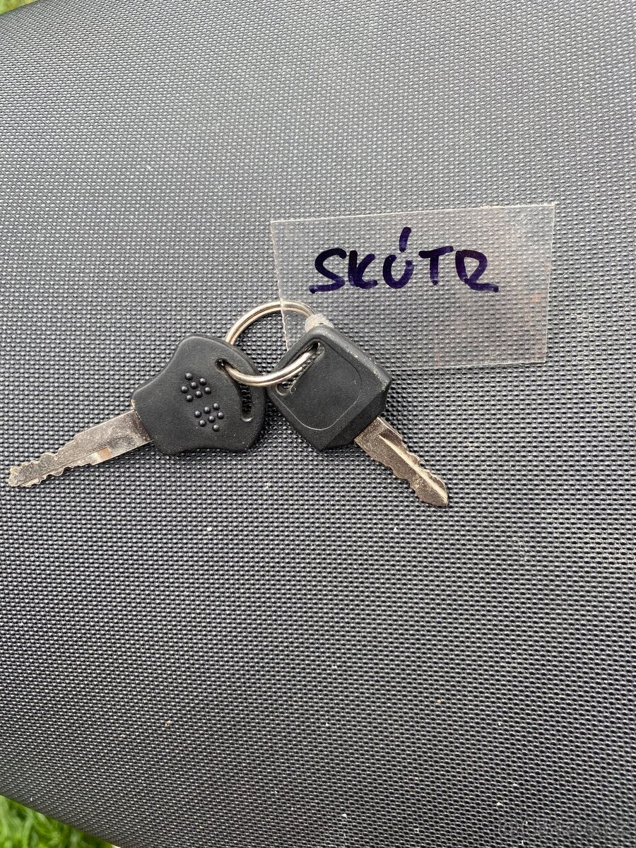 Skútr MP korado VIA 125 - 8