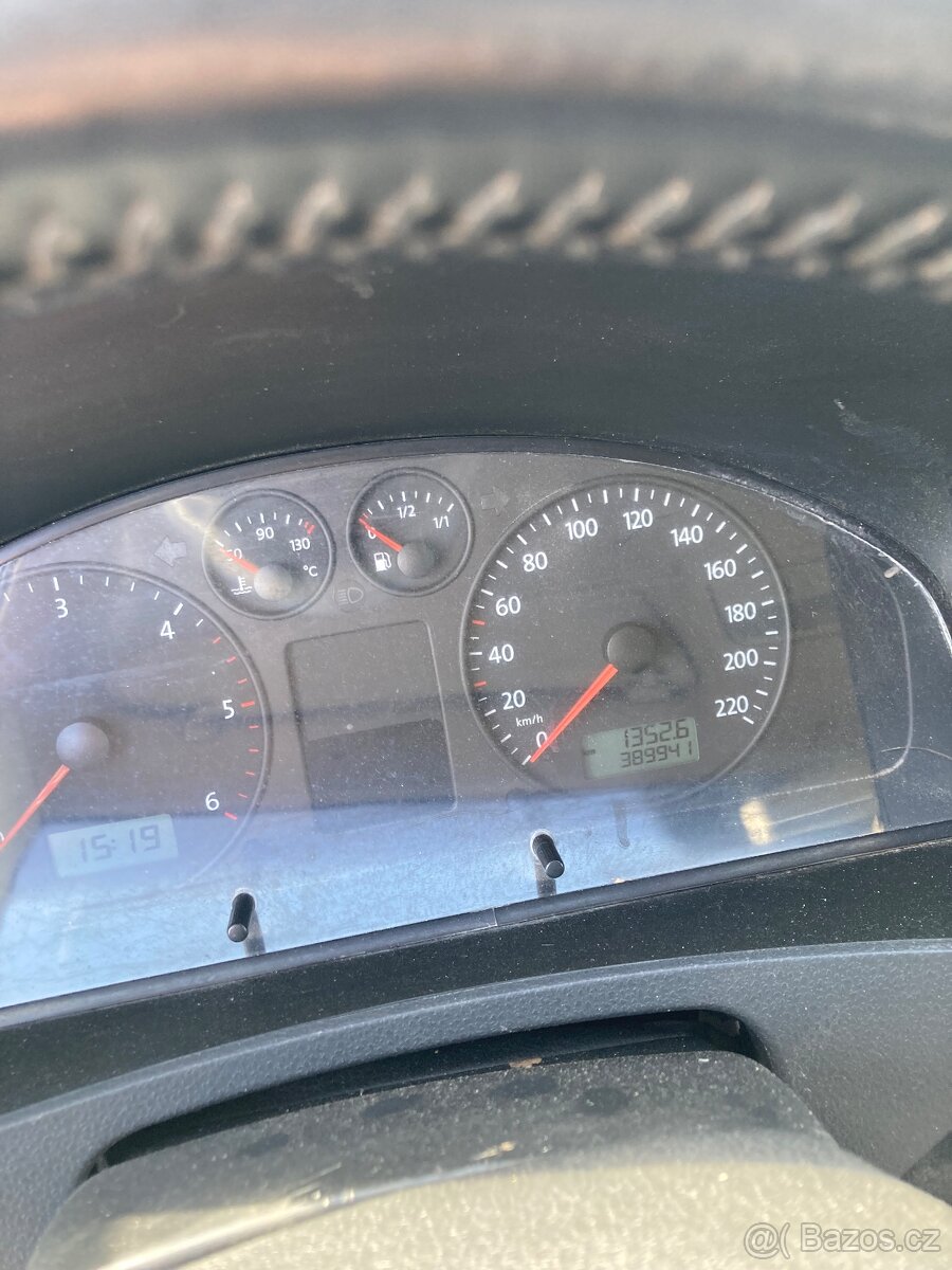 VW TRANSPORTER T5 1.9TDI BEZ DPF 9 MÍST R.V.2004 - 8