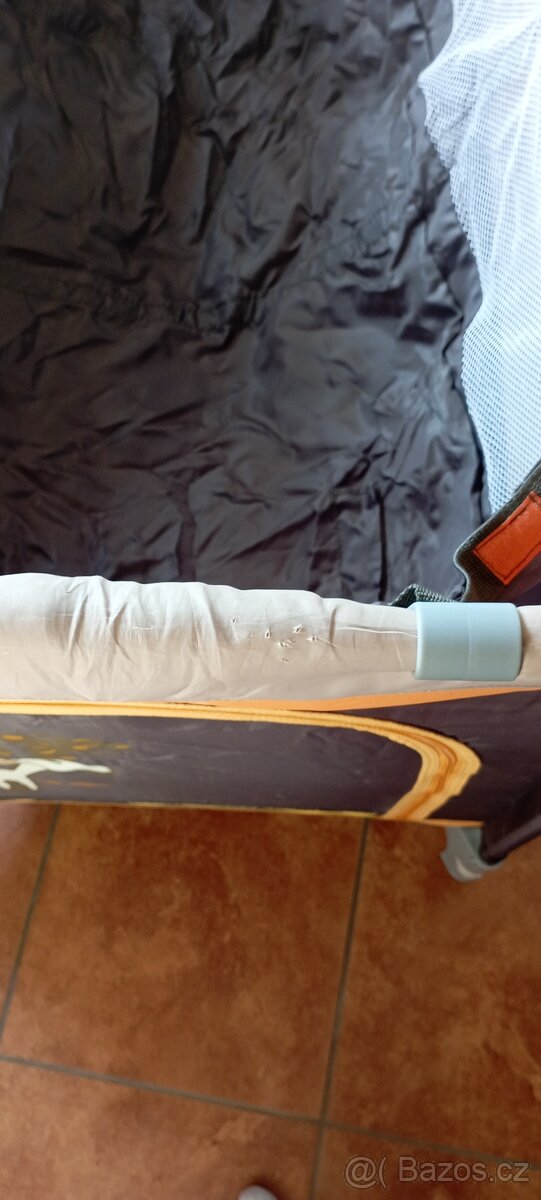 Cestovní postýlka - 8