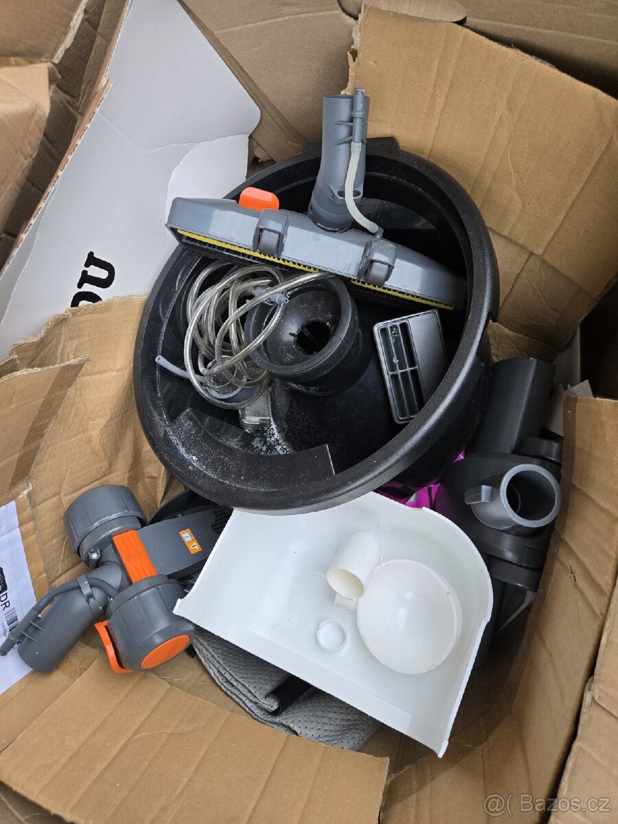 Vysavač Vax 7151 - 8