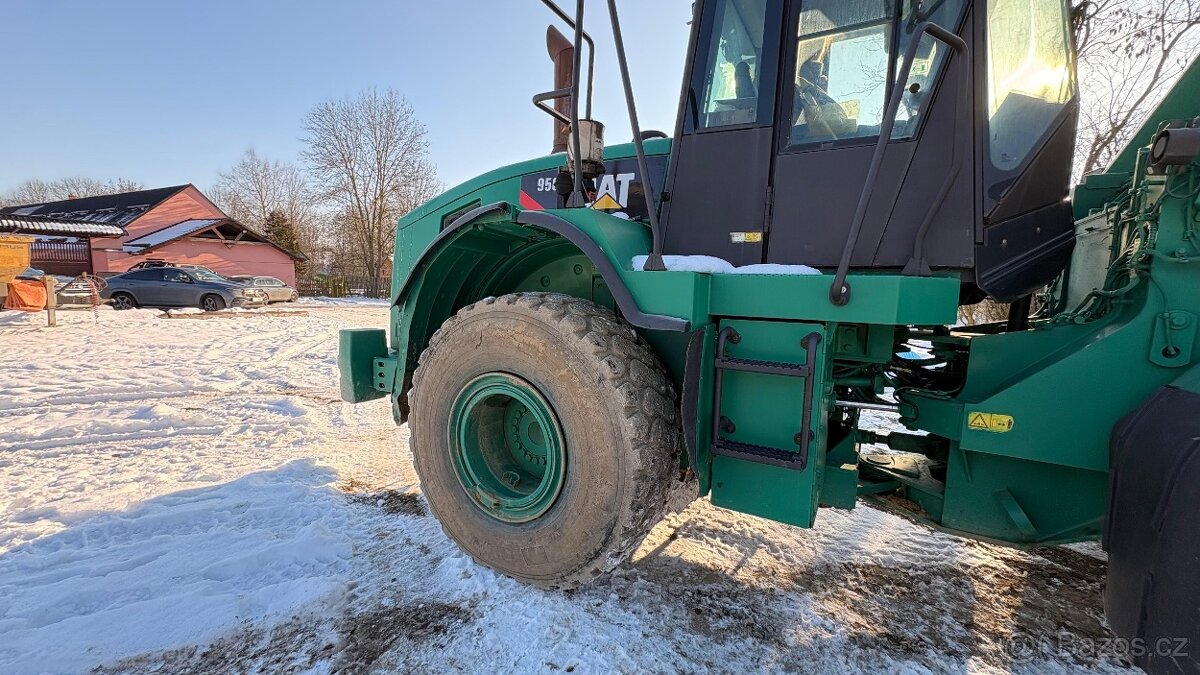 Prodám nakladač CAT 950H - 8