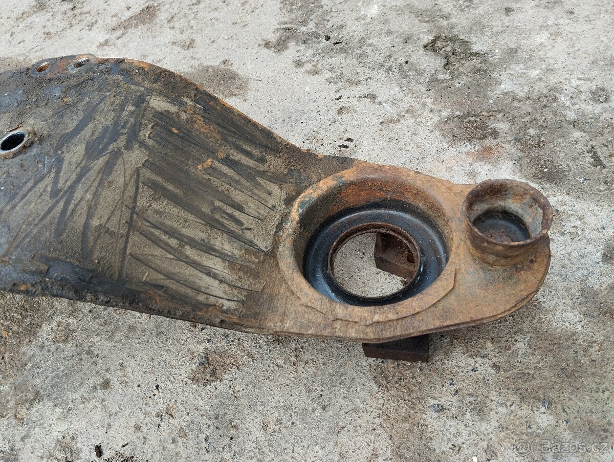 nápravnice Škoda - převodka řízení - 8