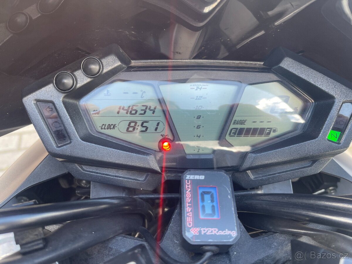 KAWASAKI Z800 - 8