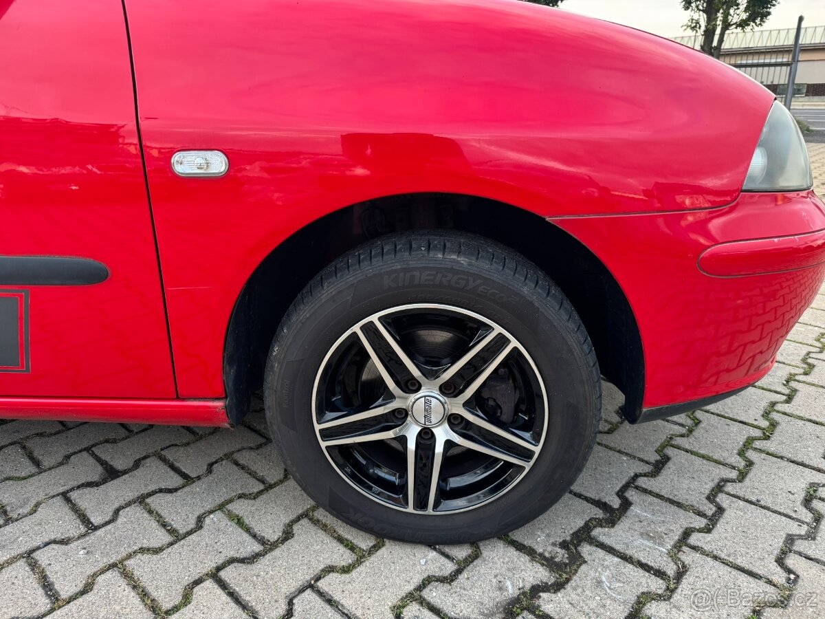 Seat Ibiza 1,4i 55 KW KOLA STK - 8