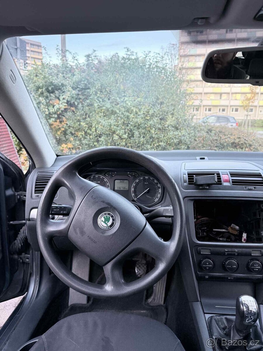 Skoda Octavia II 1.9 TDI 77 Kw - 8