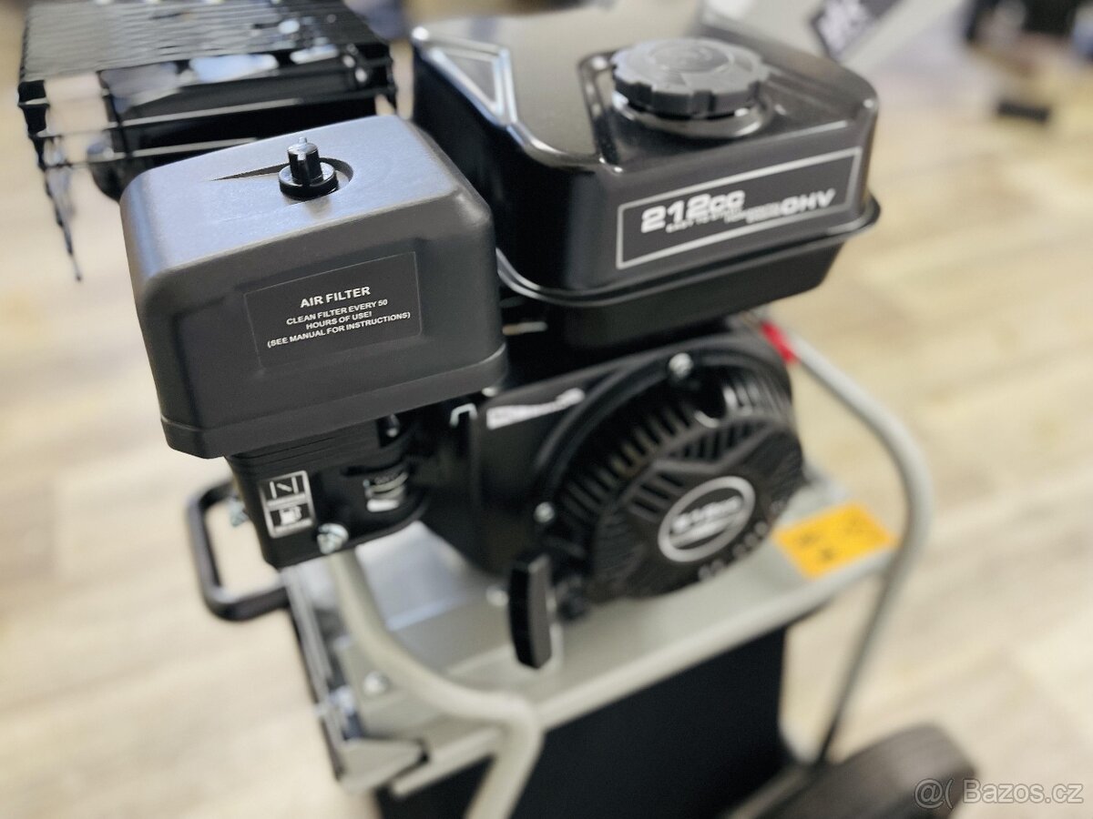 Štěpkovač větví LR 450 - 8