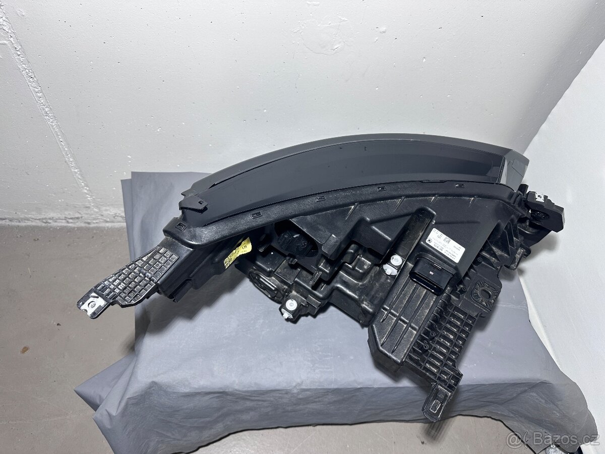 5LB 941 035 A - 8