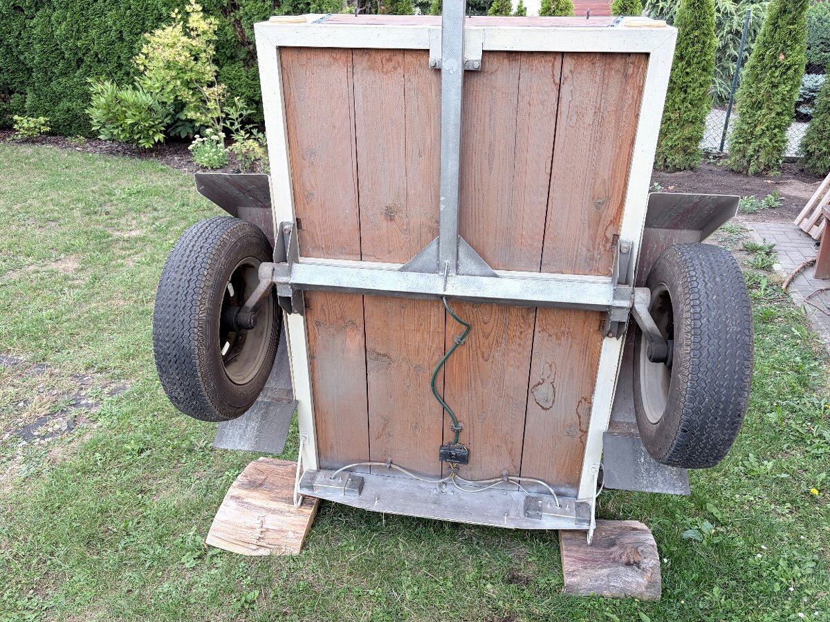 Přívěsný vozík - 8