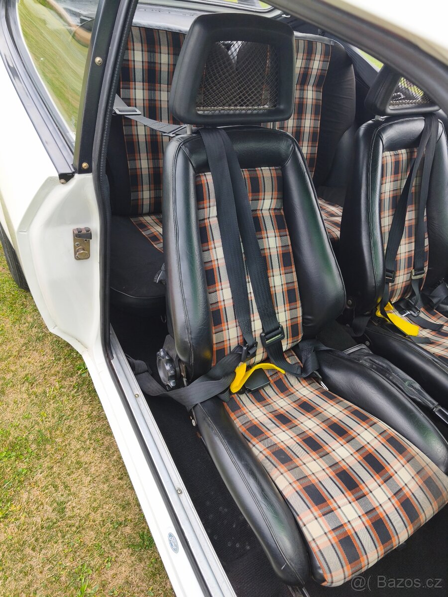 Ford Capri 2.0 V6 - 8