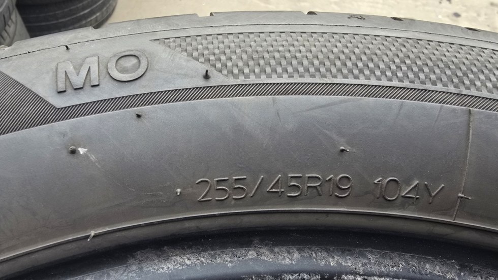 Letní pneu 255/45/19 Hankook - 8