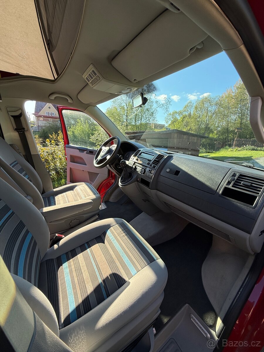 T5.1 Volkswagen Transporter California Beach - 8