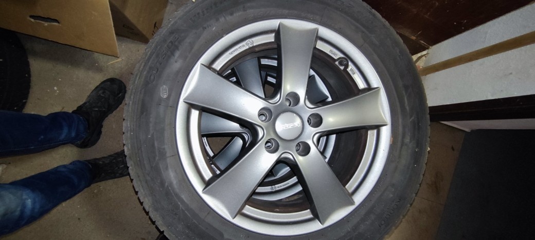 Alu kola Dezent 7J17 ET40 5x112, zimní pneu, Kodiaq, Tiguan - 8